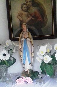 obraz a soška Panny Márie