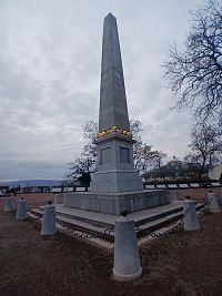 obelisk - pamätník