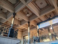 zábradlia a nádherný strop