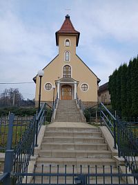 schody ku kaplnke