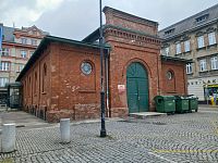 vchod do dnešného skladu predajne