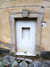 bočný vchod do presbytéria