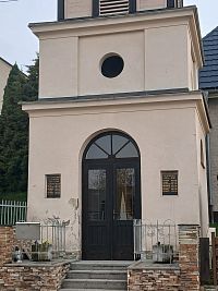 dolná, murovaná časť