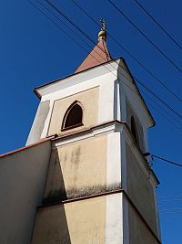 hranolovitá veža