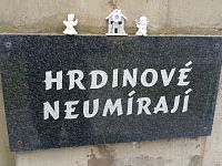 HRDINOVÉ NEUMÍRAJÍ