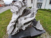 socha z mramora