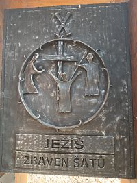 X. - JEŽIŠ ZBAVENÝ ŠATOV