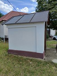 bočná stena kaplnky bez okna