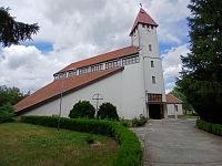 Častkovce - Kostol Sedembolestnej Panny Márie