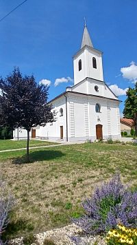 Slepčany - Kostol sv. Jána Nepomuckého