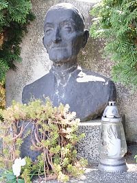 busta významnej osobnosti