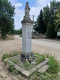 socha sv. Vendelína - patróna pastierov, roľníkov, polí,