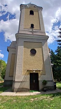 predstavaná veža kostola v Tajnej