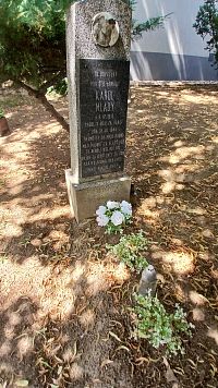 pomník padlého poručíka