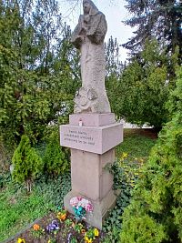 socha "novuzrodená" 12.5.1991