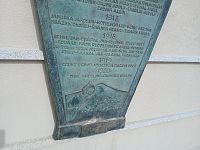 dolná časť pamätníka