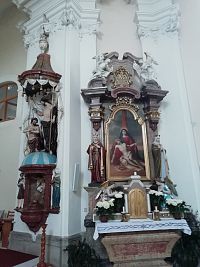 bočný oltár Panny Márie Bolestné