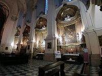 zaujímavé bočné oltáre