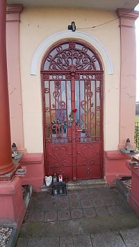 vchod do malej kaplnky