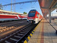 v Púchove na nástupišti