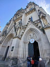 bočný vchod - jubilejný kostol