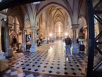 pohľad do katedrály