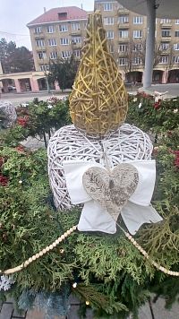 svieca na adventnom venci