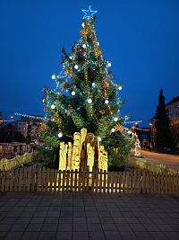 betlehem a vianočný stromček