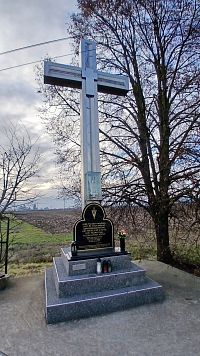 obnovený pocestný kríž