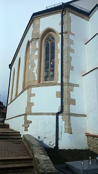 bočný múr lode kostola