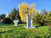 Paskov - Pomníky obětem 1. a 2. světové války
