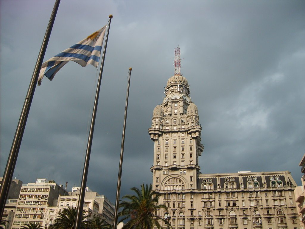 Uruguay - Montevideo - Palacio Salvo