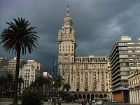 priestory v budove sa využívajú ju ako kancelárie, súkromné rezidencie a bytové jednotky