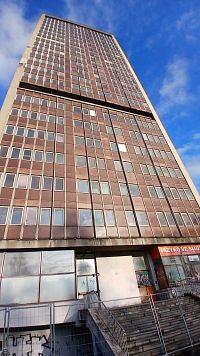 západná časť budovy