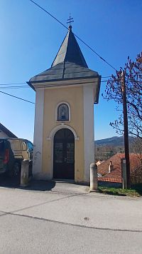 Budatín - Zvonica s kaplnkou