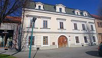 dom z druhej polovici 18. storočia je postavený v barokovom slohu