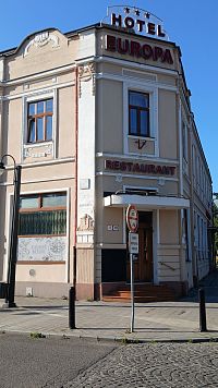 nárožný vchod