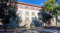 gymnázium