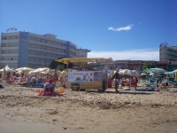 stánkový predaj na pláži