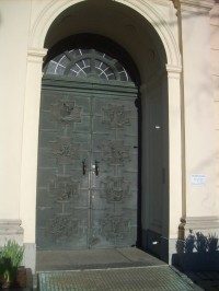 Vchod do kostola