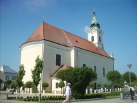 Bánovce nad Bebravou - Kostol najsvätejšej trojice