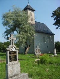 kostolík a cintorín