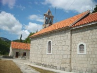 kostolík v dedine