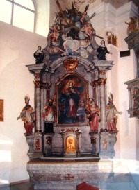 oltár pred rekonštrukciou