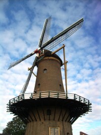 Holandsko - Hellevoetsluis - veterný mlyn Nádej ( korenmolen De Hoop )