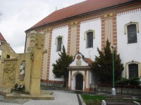 kostol a socha M.R.Štefánika 
