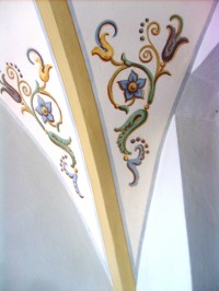 detail klenby s maľvou v kostole