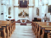 V kostole - obrázok z info tabule
