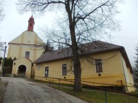 stará škola a kostol