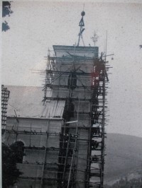 obrázky z rekonštrukcie kostola r. 1992 - obnova fasády